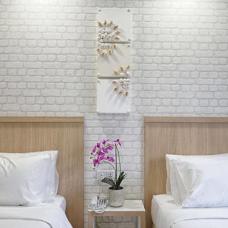 Lighthouse Hotel & Shortstay @ Damansara Uptown Petaling Jaya Bagian luar foto