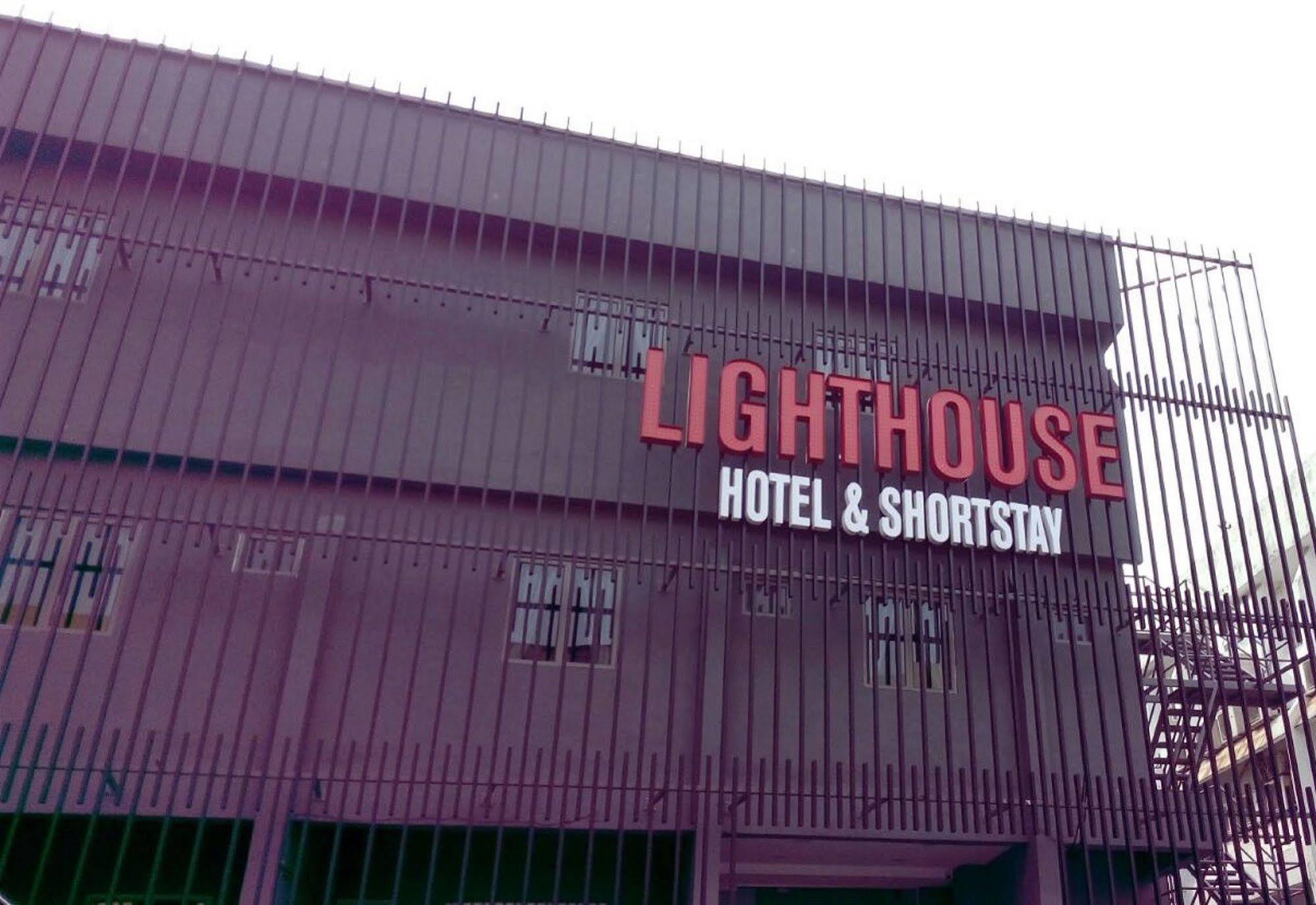 Lighthouse Hotel & Shortstay @ Damansara Uptown Petaling Jaya Bagian luar foto