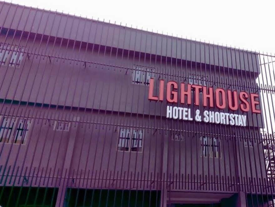 Lighthouse Hotel & Shortstay @ Damansara Uptown Petaling Jaya Bagian luar foto