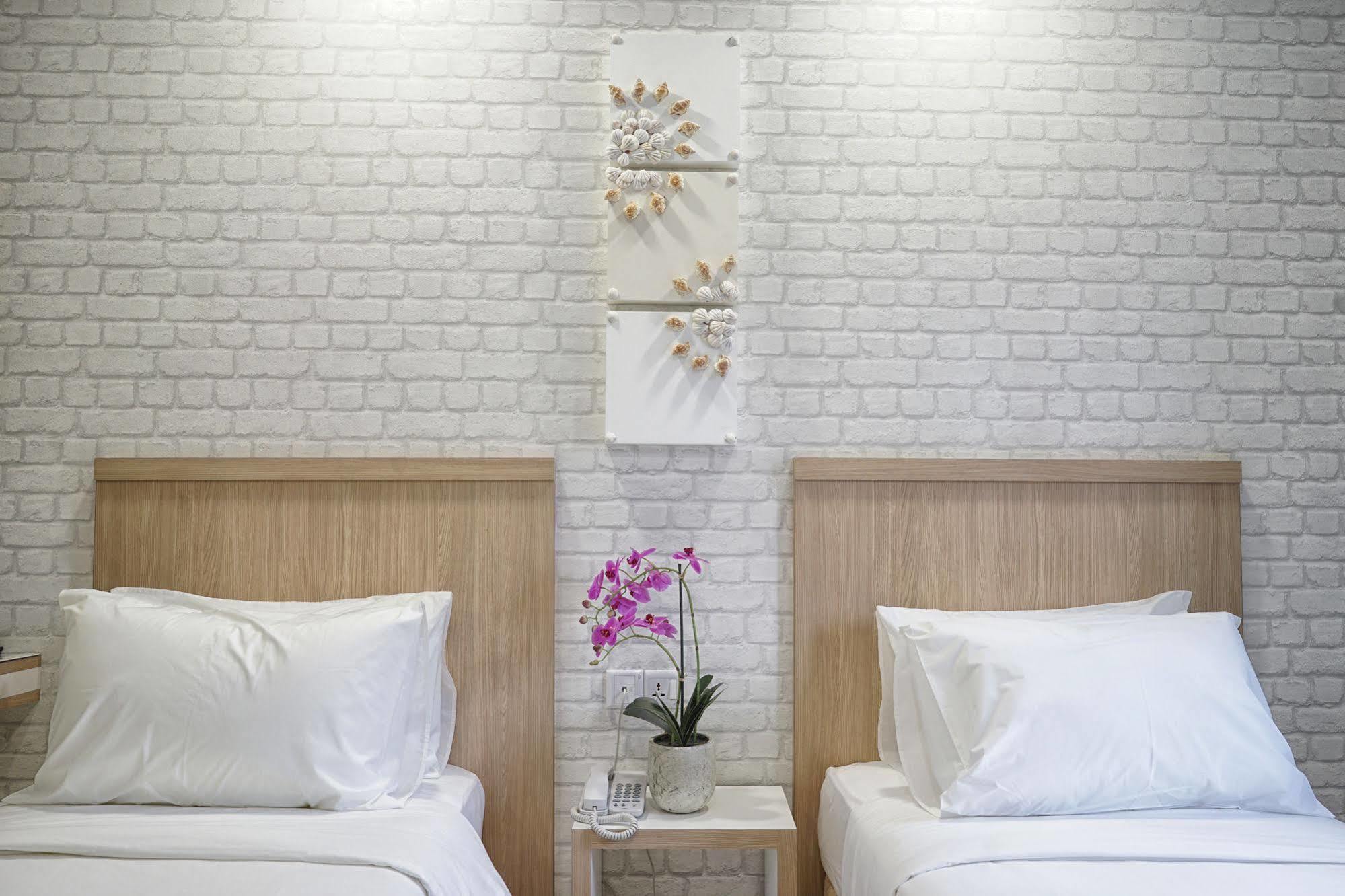 Lighthouse Hotel & Shortstay @ Damansara Uptown Petaling Jaya Bagian luar foto