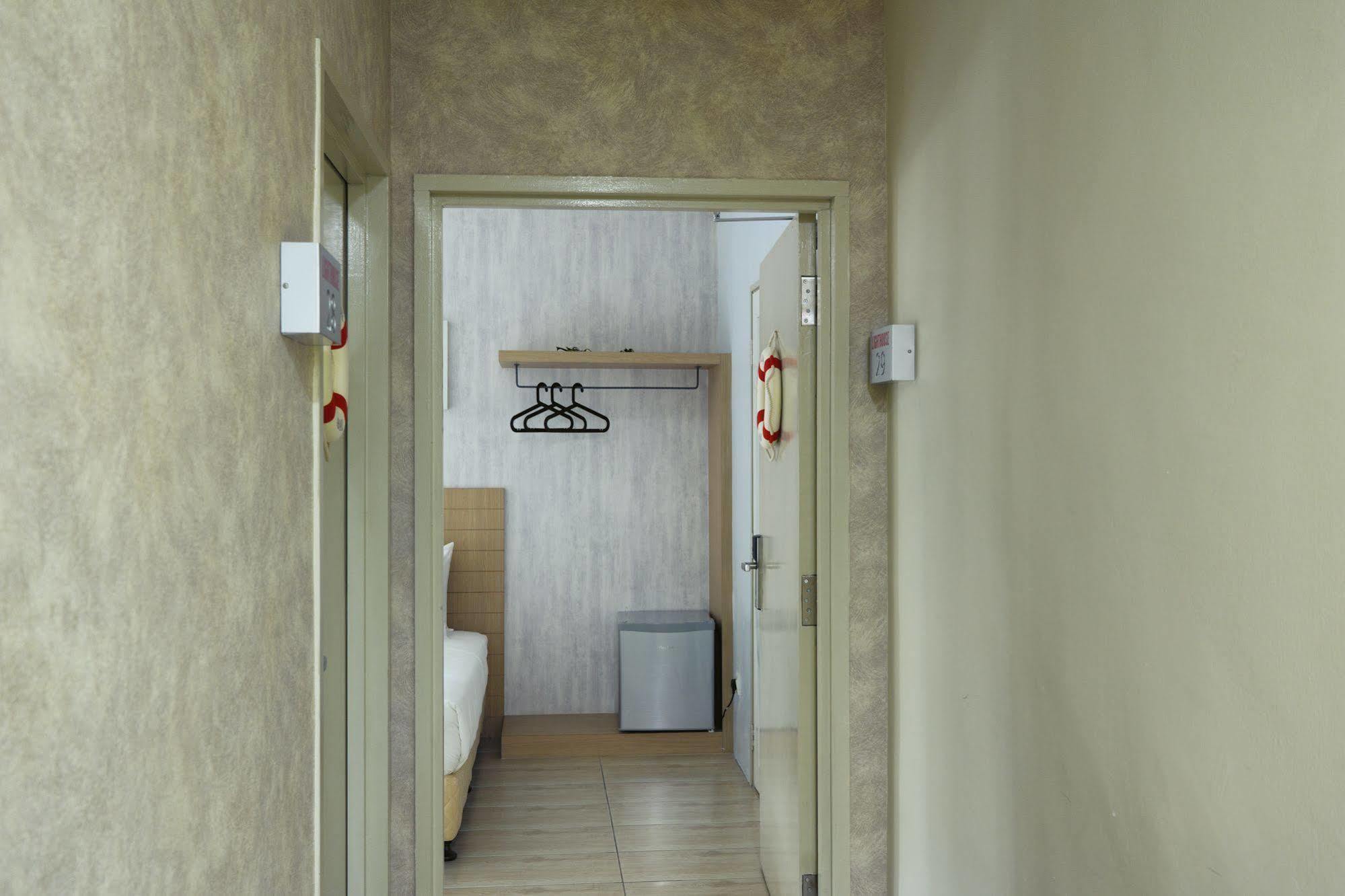 Lighthouse Hotel & Shortstay @ Damansara Uptown Petaling Jaya Bagian luar foto