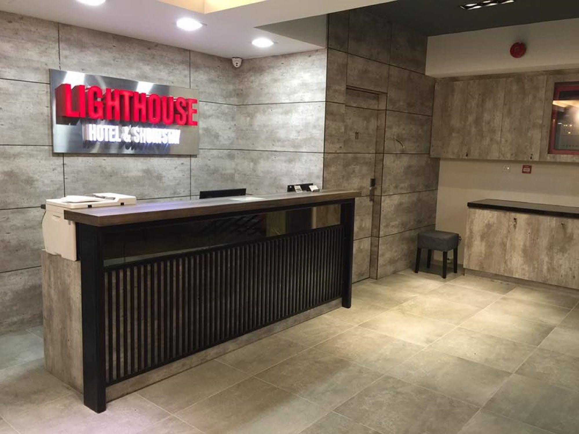 Lighthouse Hotel & Shortstay @ Damansara Uptown Petaling Jaya Bagian luar foto