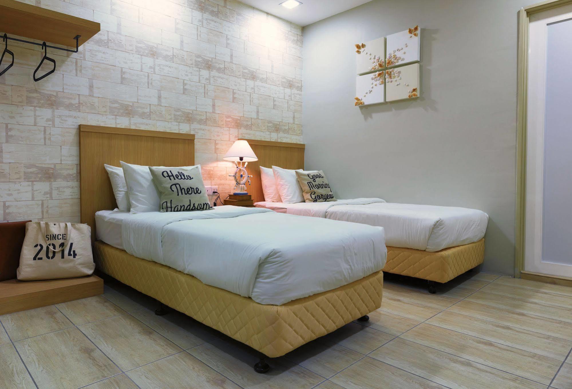 Lighthouse Hotel & Shortstay @ Damansara Uptown Petaling Jaya Bagian luar foto