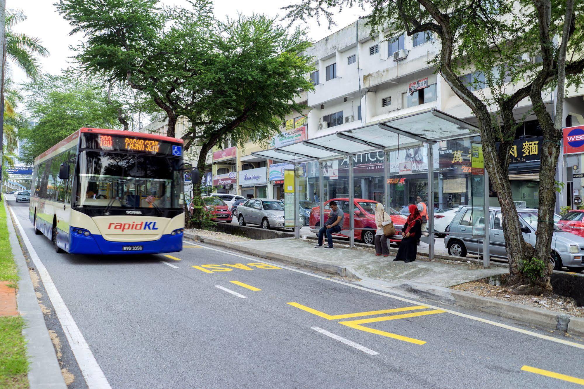 Lighthouse Hotel & Shortstay @ Damansara Uptown Petaling Jaya Bagian luar foto